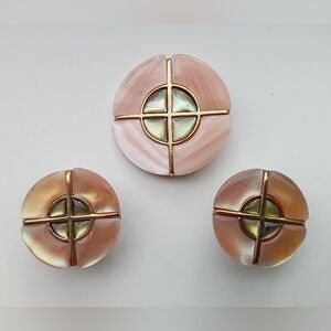 Butler Vintage 1980s Set of 3 Round Peach Abalone  Shell Brooch & Earrings